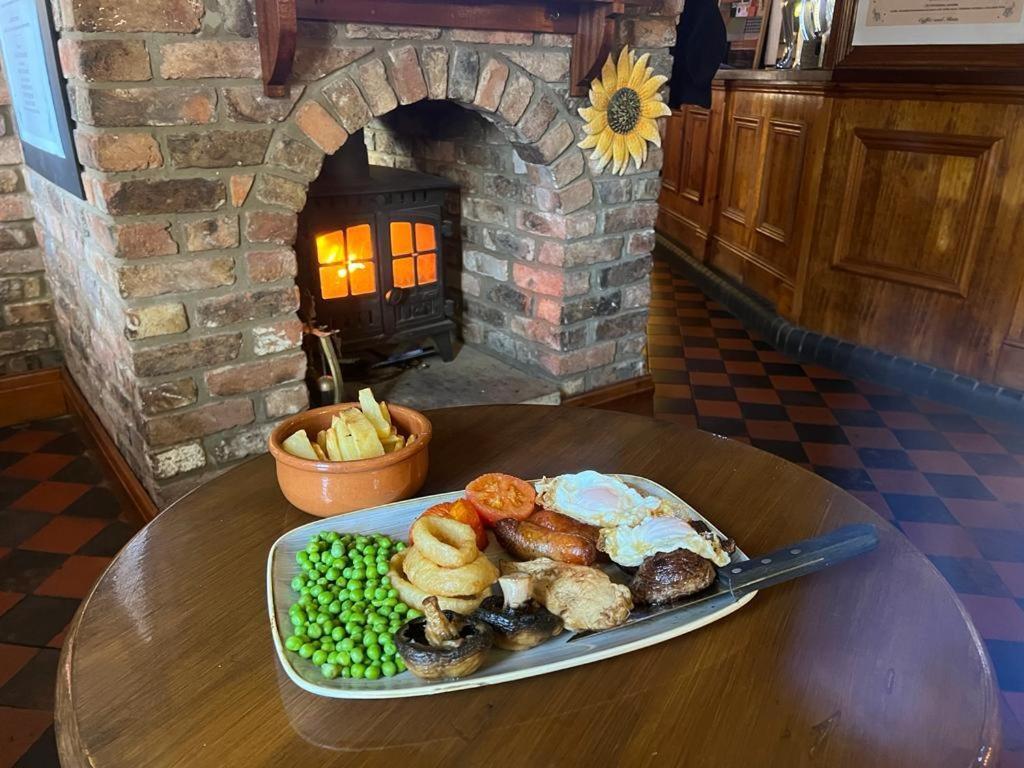 The Black Horse Inn Gainsborough Buitenkant foto